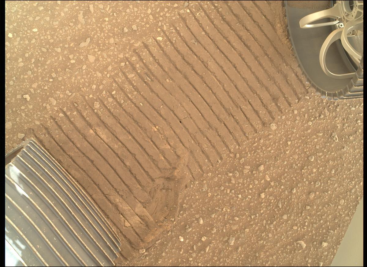 This image was taken by SHERLOC_WATSON onboard NASA's Mars rover Perseverance on Sol 690