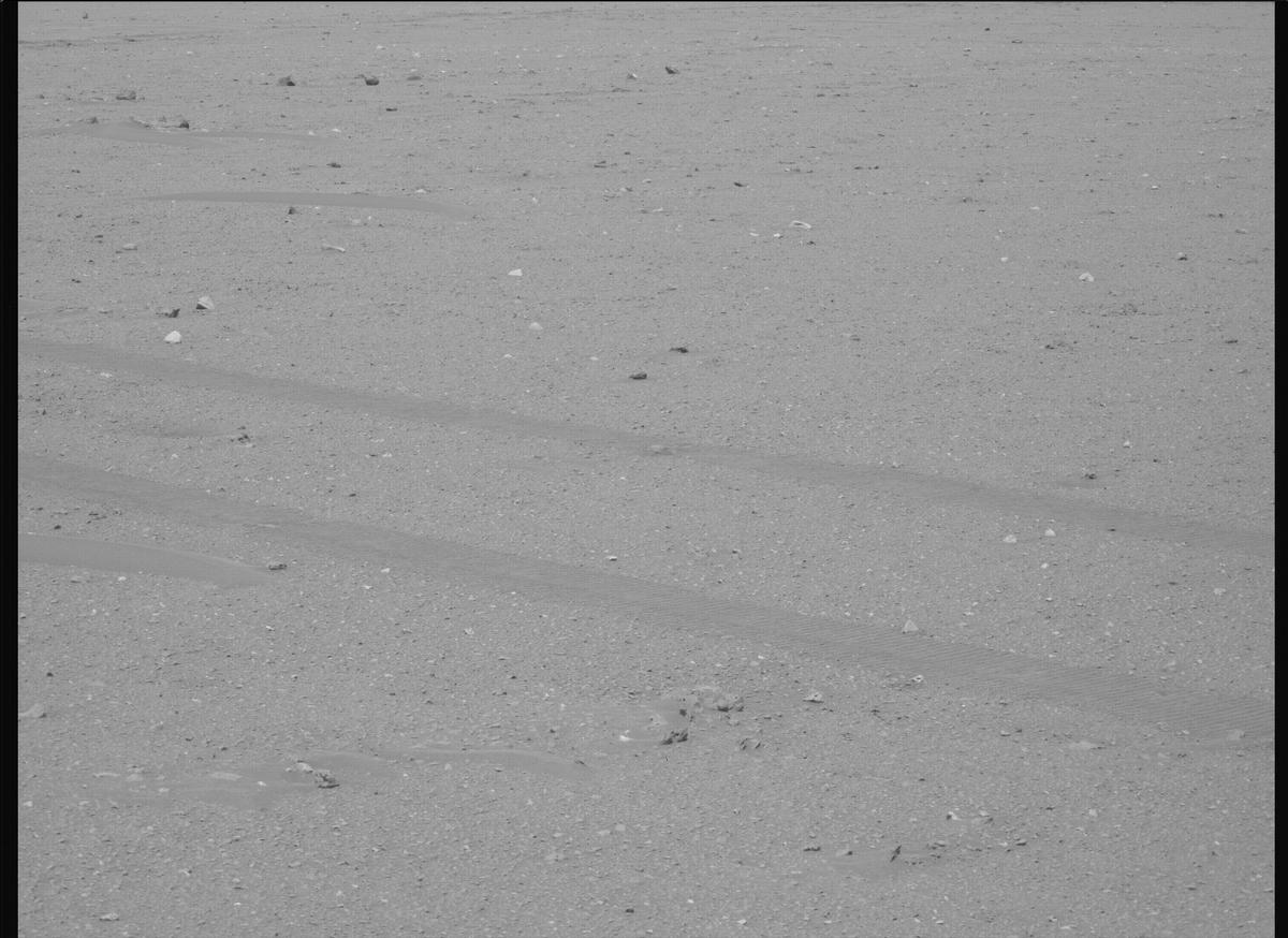 This image was taken by MCZ_LEFT onboard NASA's Mars rover Perseverance on Sol 690