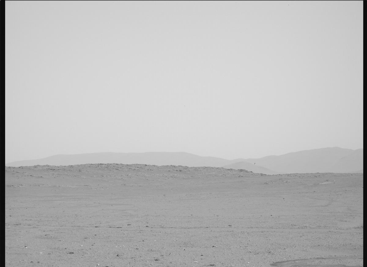 This image was taken by MCZ_RIGHT onboard NASA's Mars rover Perseverance on Sol 690