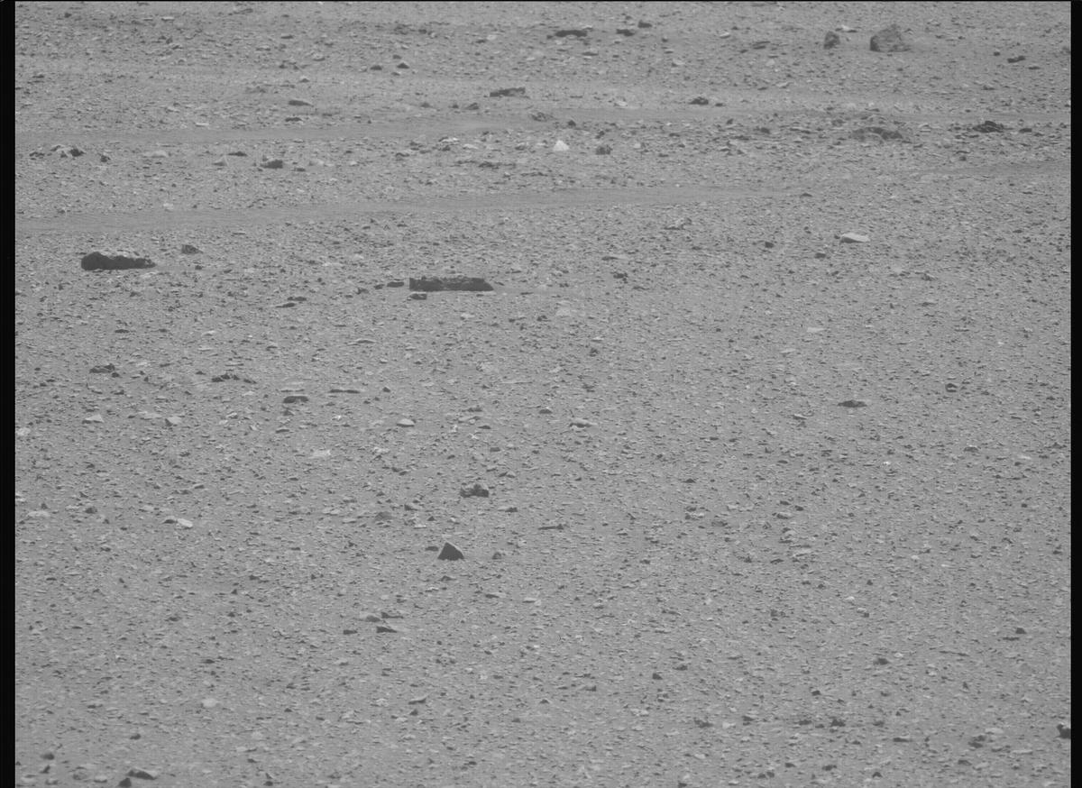 This image was taken by MCZ_LEFT onboard NASA's Mars rover Perseverance on Sol 693