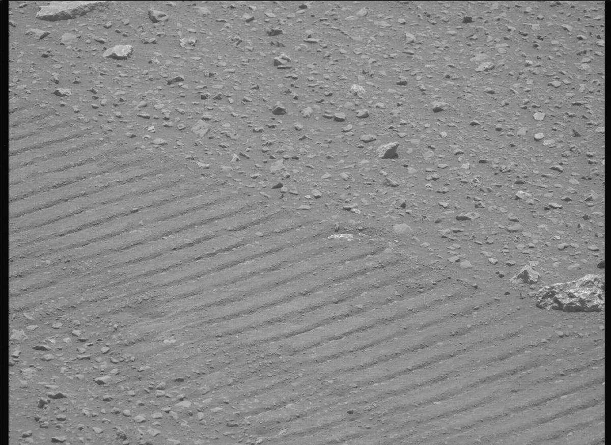 This image was taken by MCZ_LEFT onboard NASA's Mars rover Perseverance on Sol 693