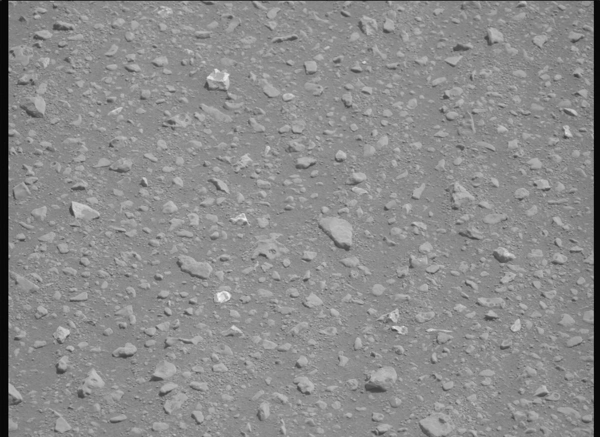 This image was taken by MCZ_LEFT onboard NASA's Mars rover Perseverance on Sol 693