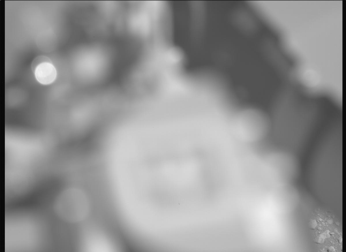 This image was taken by MCZ_LEFT onboard NASA's Mars rover Perseverance on Sol 693