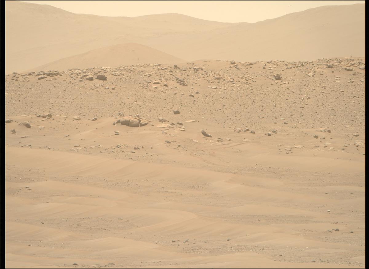 This image was taken by MCZ_RIGHT onboard NASA's Mars rover Perseverance on Sol 693