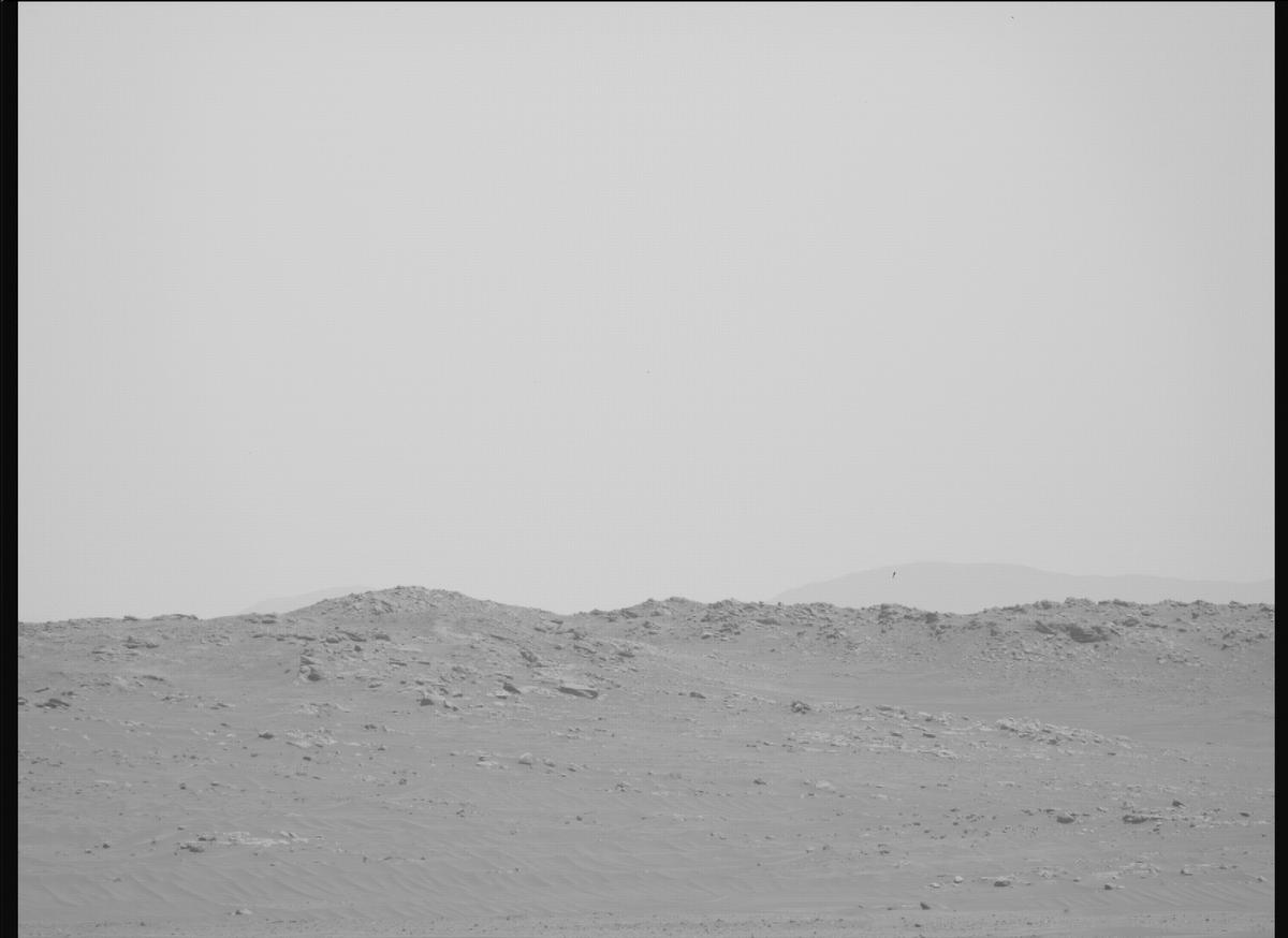 This image was taken by MCZ_RIGHT onboard NASA's Mars rover Perseverance on Sol 693