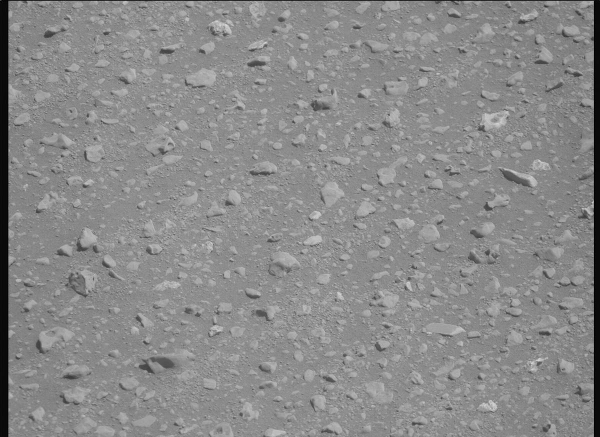 This image was taken by MCZ_RIGHT onboard NASA's Mars rover Perseverance on Sol 693