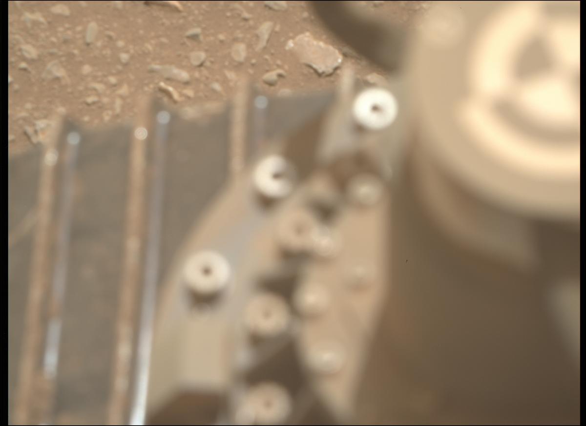 This image was taken by MCZ_RIGHT onboard NASA's Mars rover Perseverance on Sol 693