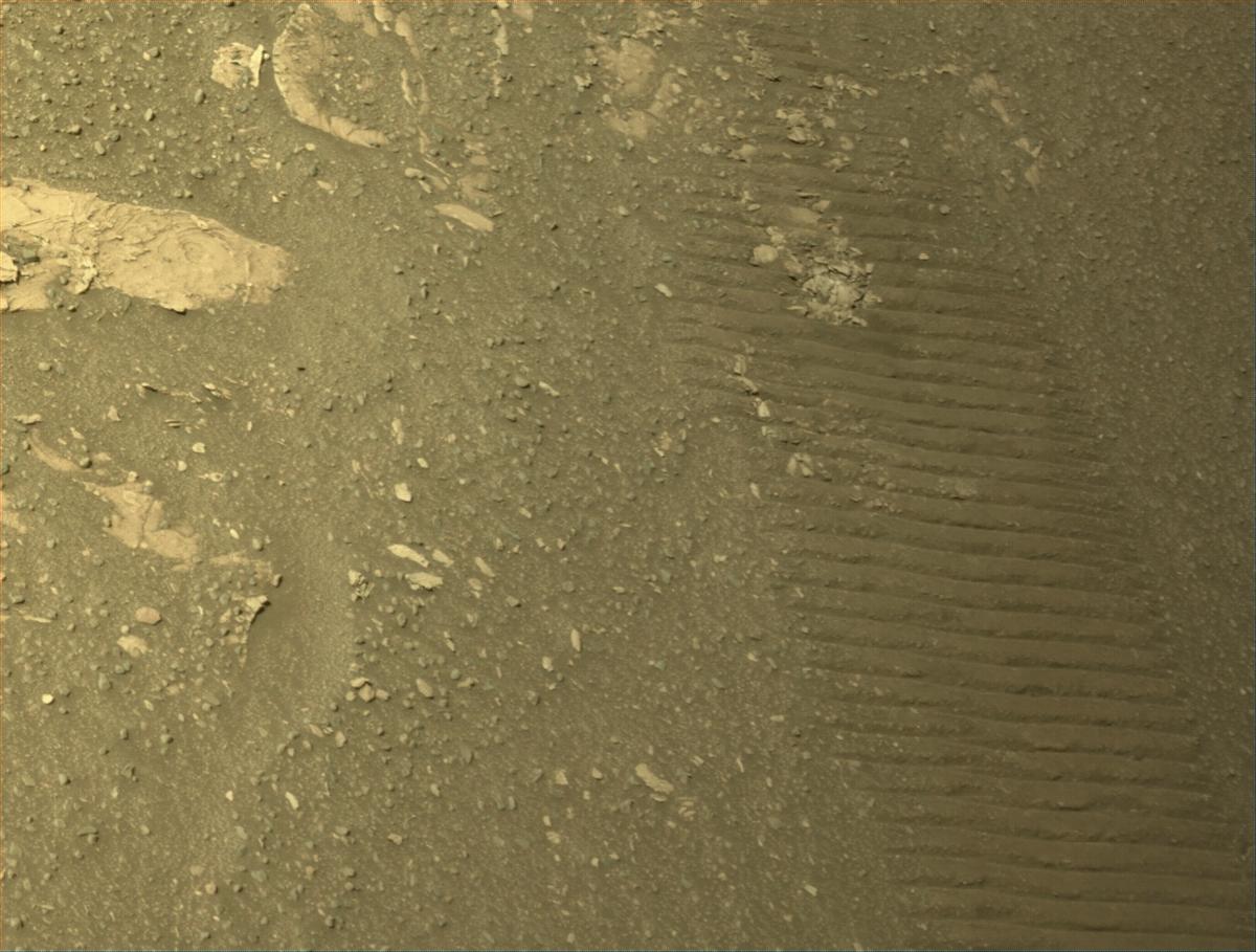 This image was taken by NAVCAM_RIGHT onboard NASA's Mars rover Perseverance on Sol 695
