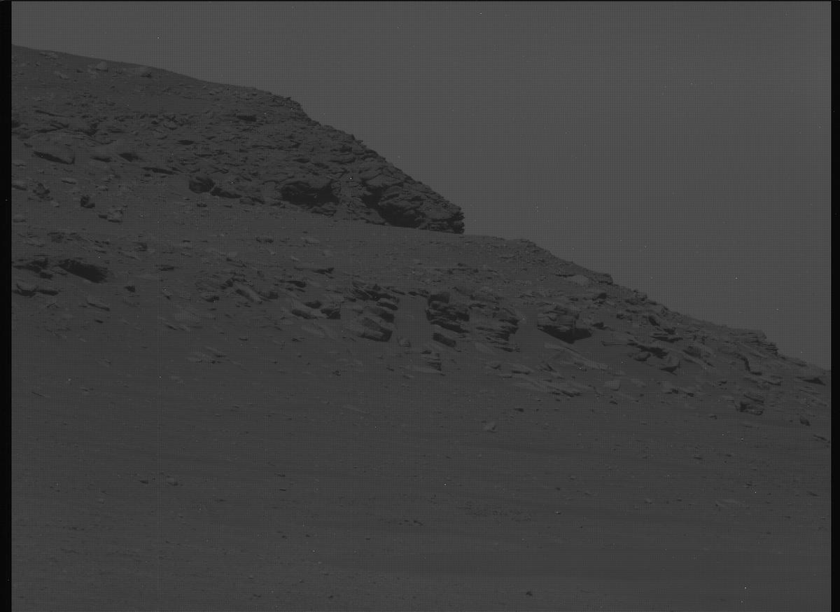 This image was taken by MCZ_LEFT onboard NASA's Mars rover Perseverance on Sol 697