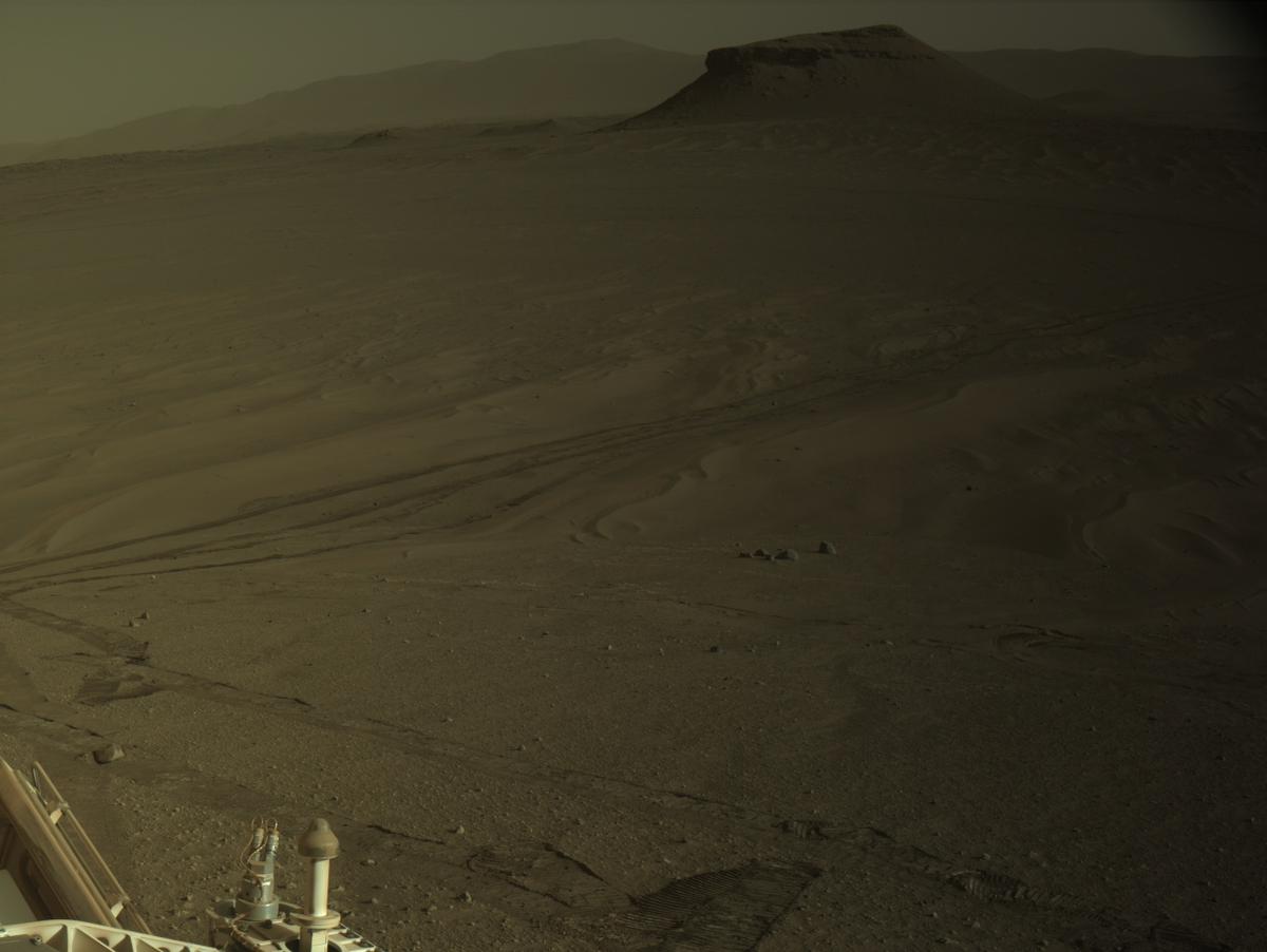 This image was taken by NAVCAM_LEFT onboard NASA's Mars rover Perseverance on Sol 698