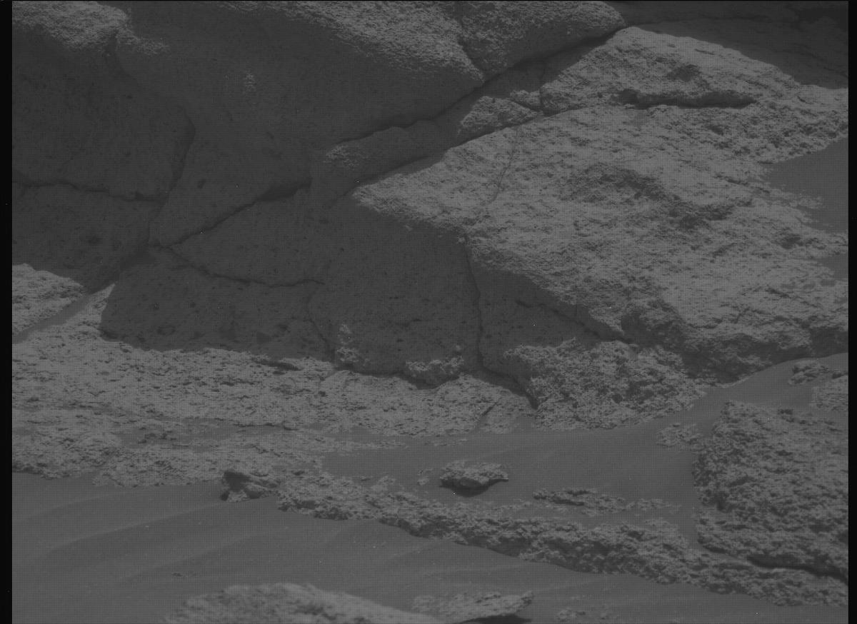 This image was taken by MCZ_LEFT onboard NASA's Mars rover Perseverance on Sol 700