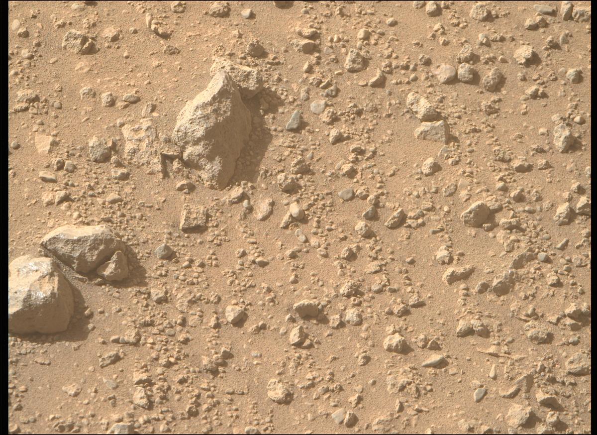 This image was taken by MCZ_RIGHT onboard NASA's Mars rover Perseverance on Sol 700