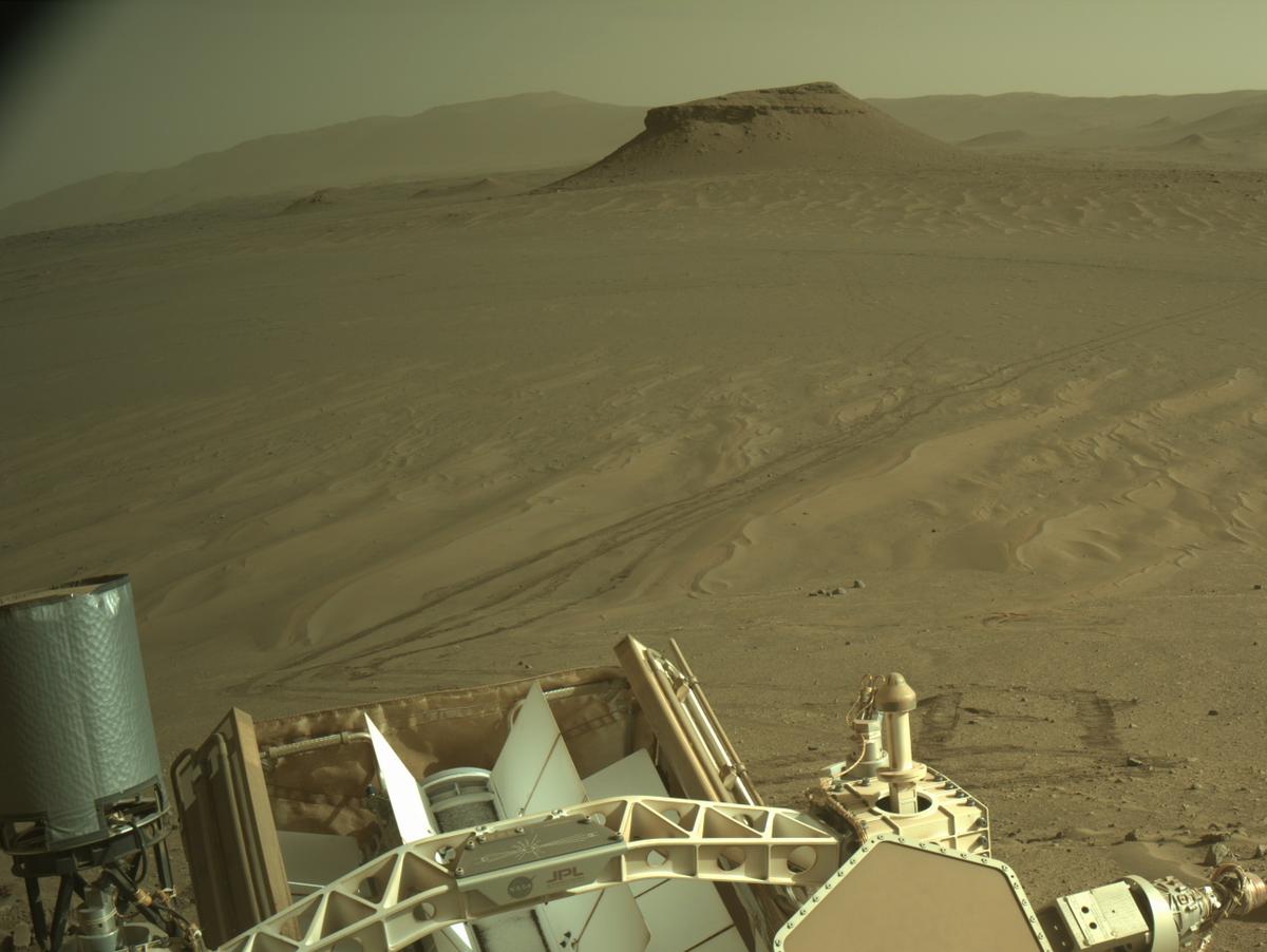 This image was taken by NAVCAM_RIGHT onboard NASA's Mars rover Perseverance on Sol 702