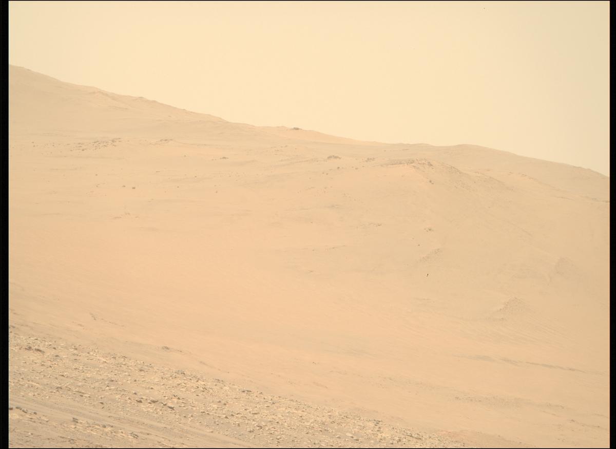 This image was taken by MCZ_RIGHT onboard NASA's Mars rover Perseverance on Sol 702