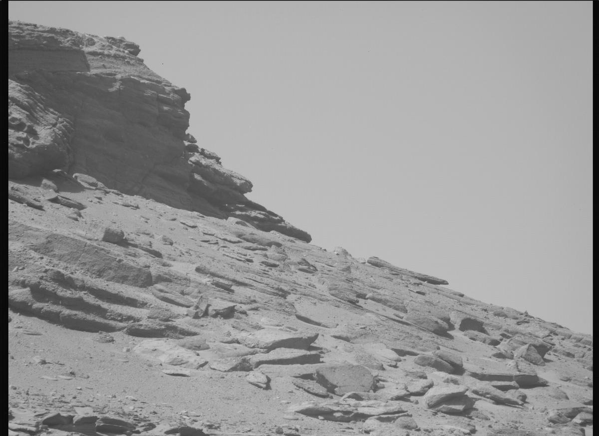 This image was taken by MCZ_LEFT onboard NASA's Mars rover Perseverance on Sol 704