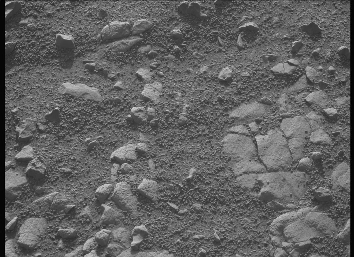 This image was taken by MCZ_RIGHT onboard NASA's Mars rover Perseverance on Sol 707