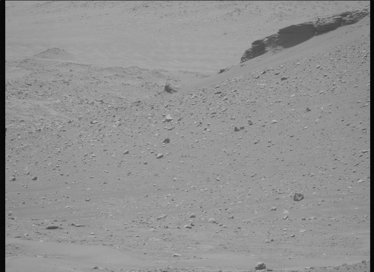 This image was taken by MCZ_LEFT onboard NASA's Mars rover Perseverance on Sol 711