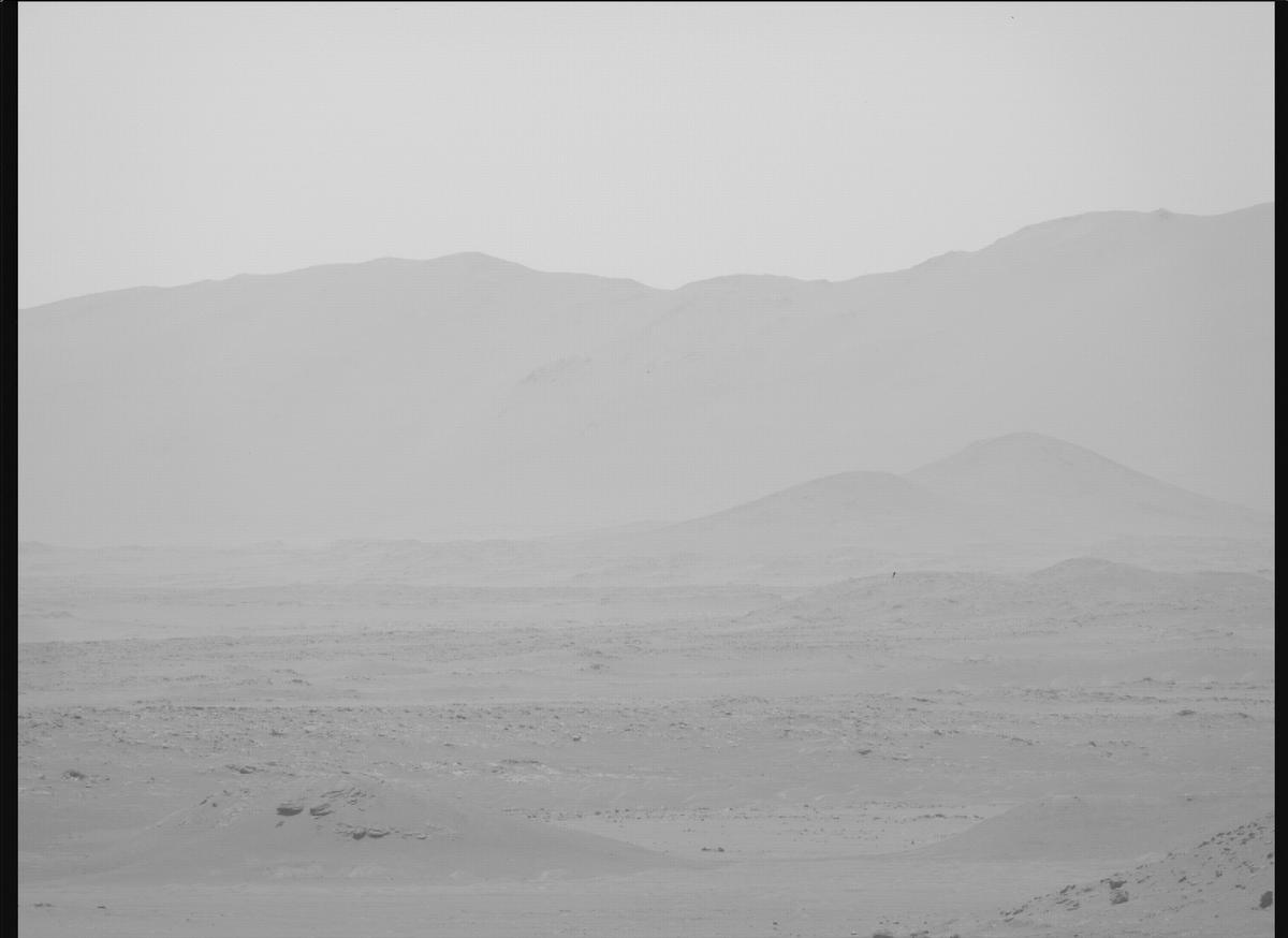 This image was taken by MCZ_RIGHT onboard NASA's Mars rover Perseverance on Sol 711