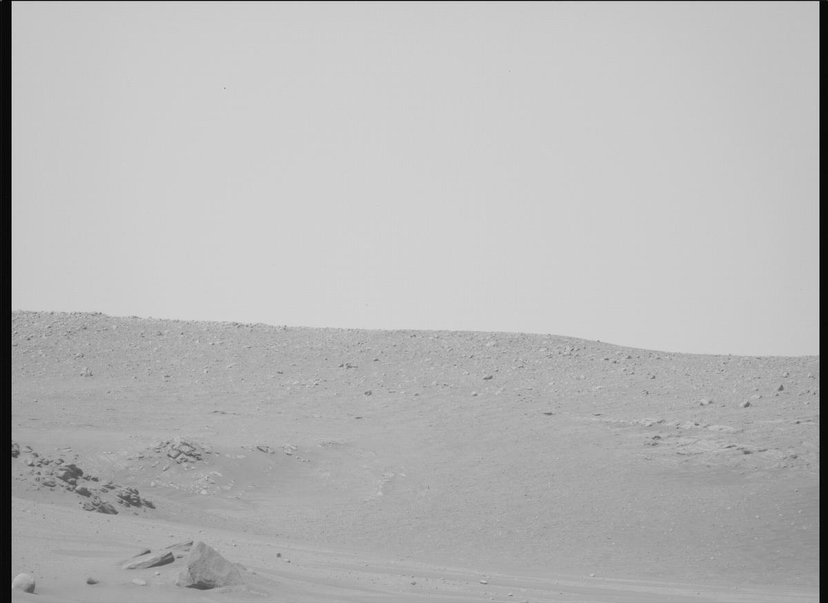 This image was taken by MCZ_LEFT onboard NASA's Mars rover Perseverance on Sol 713