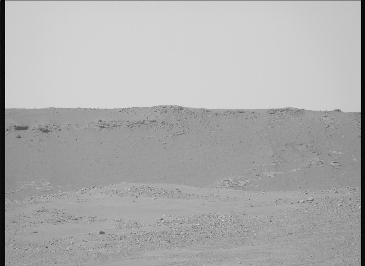This image was taken by MCZ_RIGHT onboard NASA's Mars rover Perseverance on Sol 713