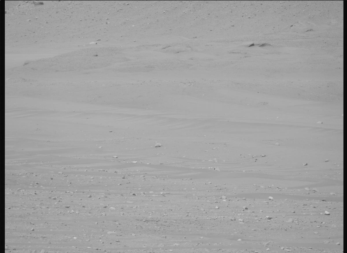 This image was taken by MCZ_RIGHT onboard NASA's Mars rover Perseverance on Sol 713