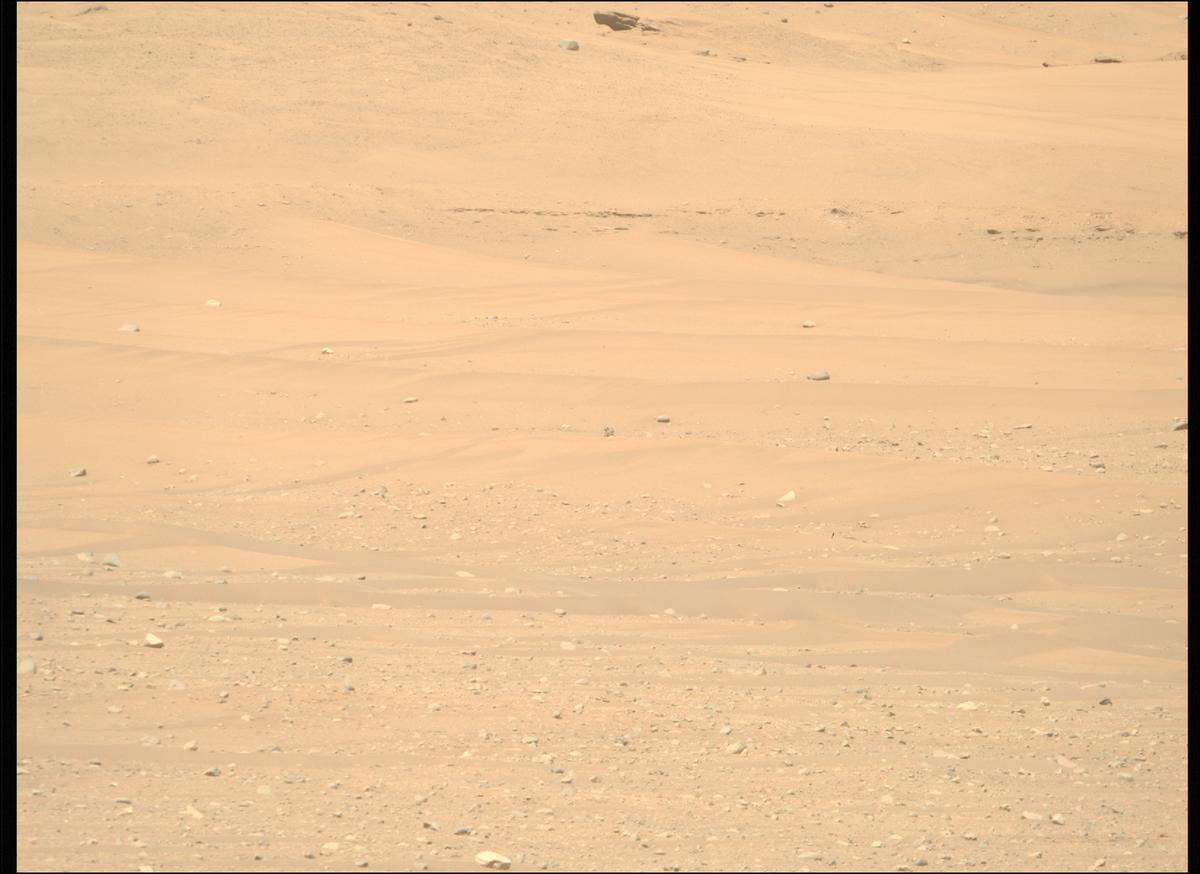 This image was taken by MCZ_RIGHT onboard NASA's Mars rover Perseverance on Sol 713