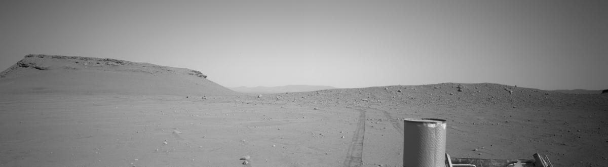 This image was taken by NAVCAM_LEFT onboard NASA's Mars rover Perseverance on Sol 714