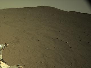 View image taken on Mars, Mars Perseverance Sol 714: Right Navigation Camera (Navcam)
