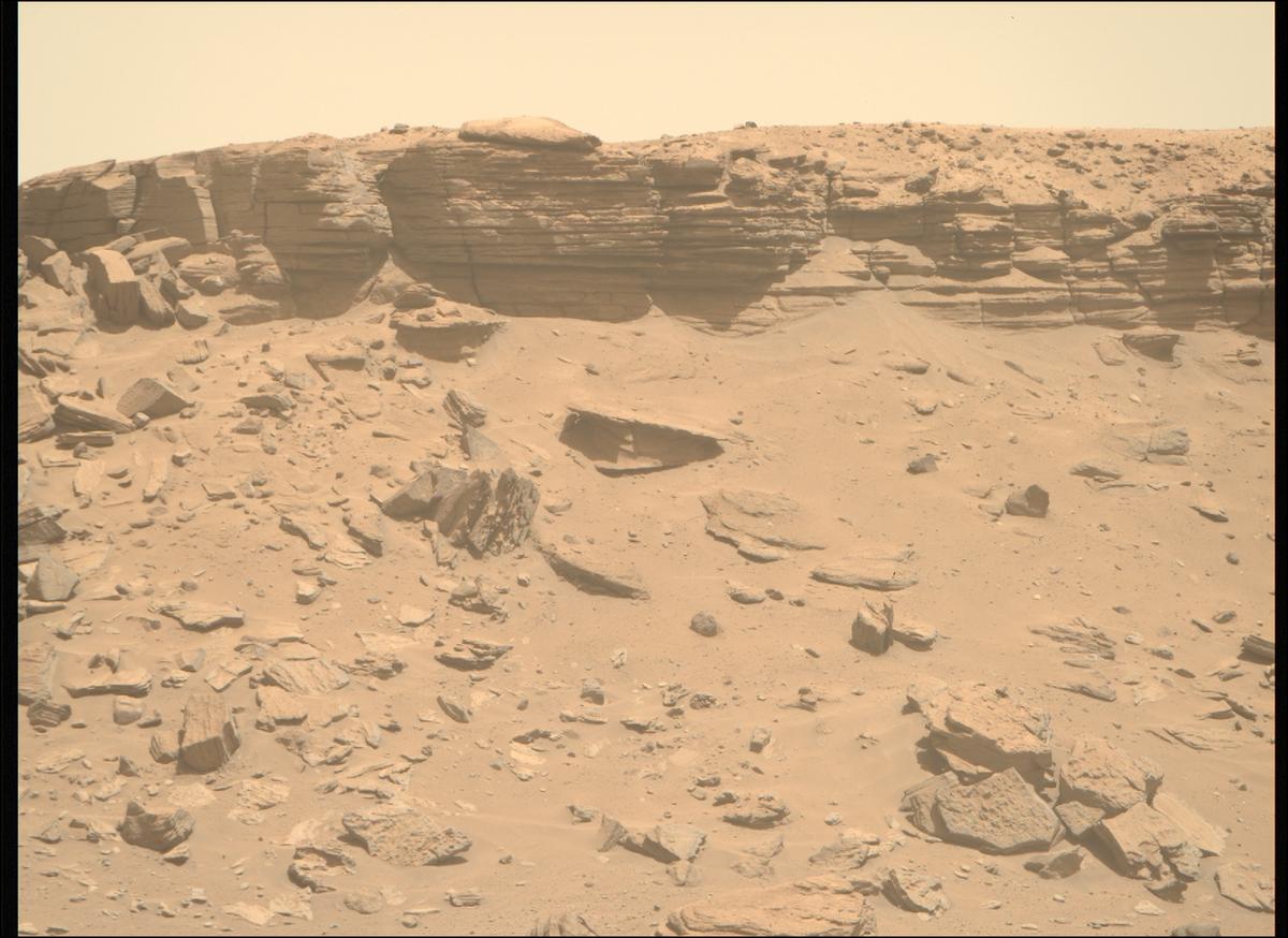 This image was taken by MCZ_RIGHT onboard NASA's Mars rover Perseverance on Sol 714