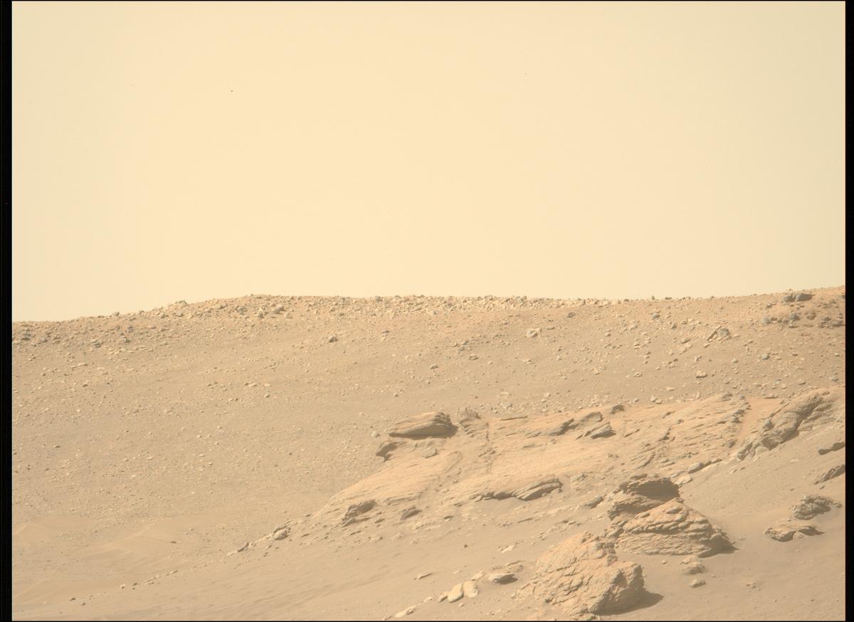 This image was taken by MCZ_LEFT onboard NASA's Mars rover Perseverance on Sol 715