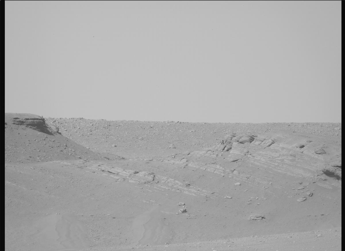 This image was taken by MCZ_LEFT onboard NASA's Mars rover Perseverance on Sol 715