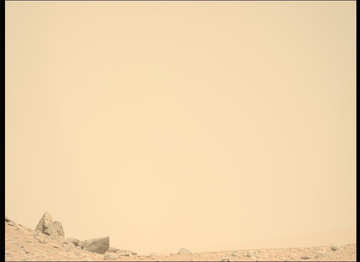 This image was taken by MCZ_LEFT onboard NASA's Mars rover Perseverance on Sol 715