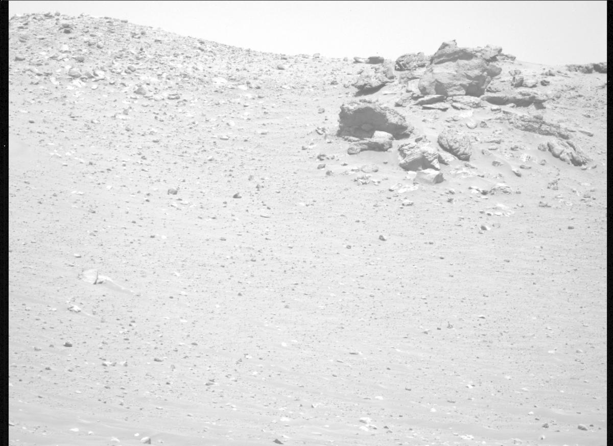 This image was taken by MCZ_LEFT onboard NASA's Mars rover Perseverance on Sol 715