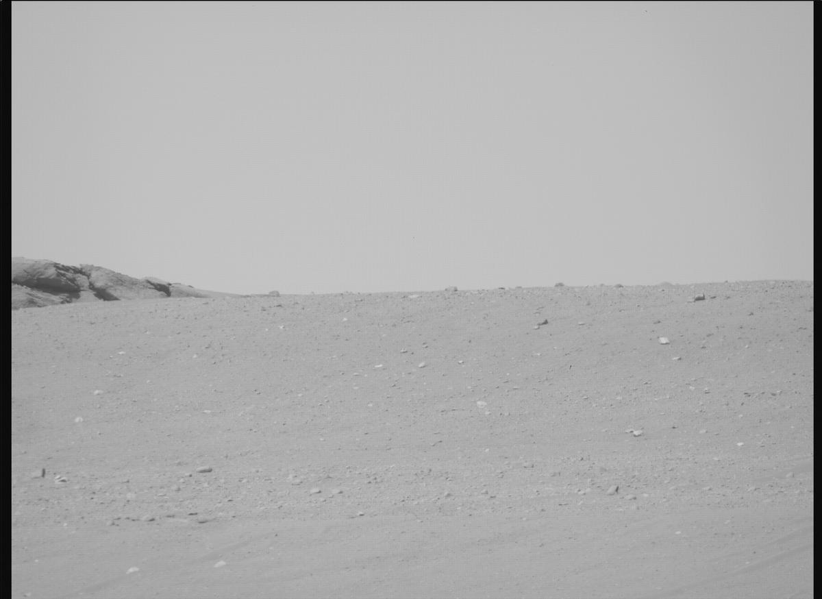 This image was taken by MCZ_RIGHT onboard NASA's Mars rover Perseverance on Sol 715