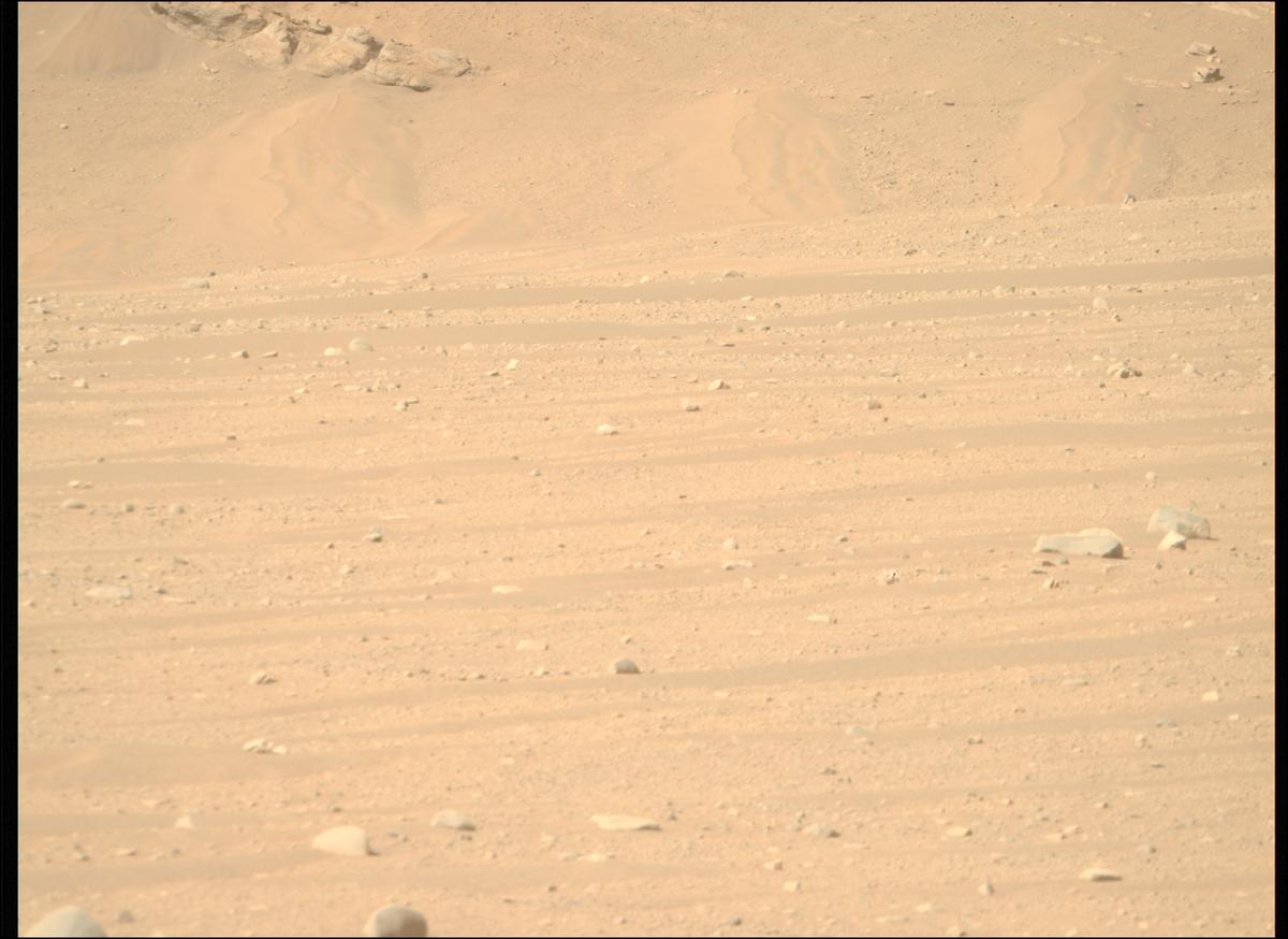 This image was taken by MCZ_RIGHT onboard NASA's Mars rover Perseverance on Sol 715