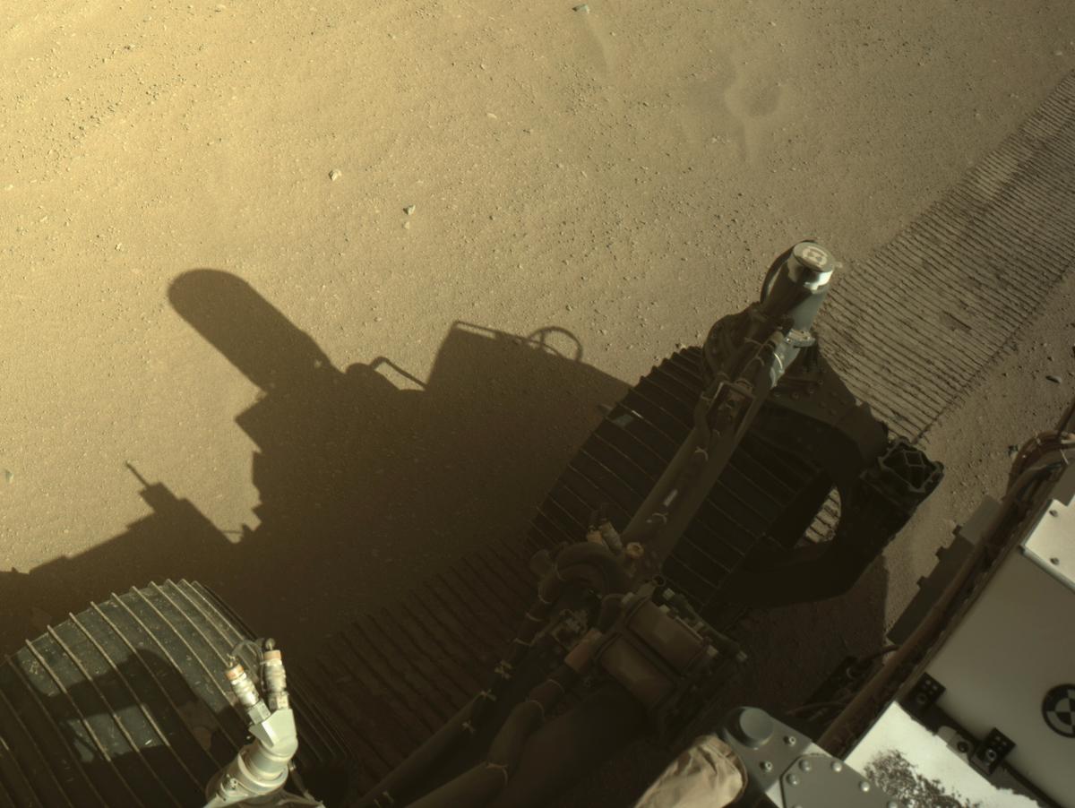 This image was taken by NAVCAM_RIGHT onboard NASA's Mars rover Perseverance on Sol 716