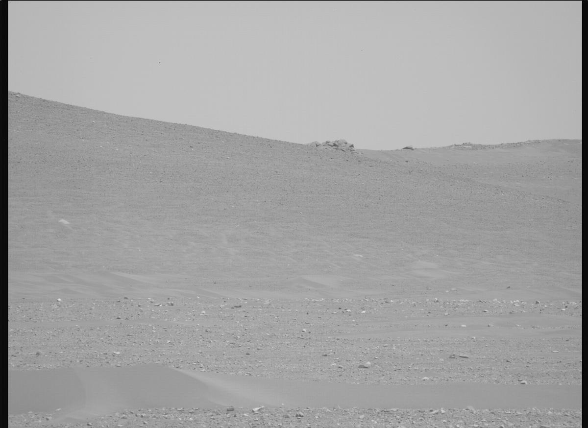 This image was taken by MCZ_LEFT onboard NASA's Mars rover Perseverance on Sol 716