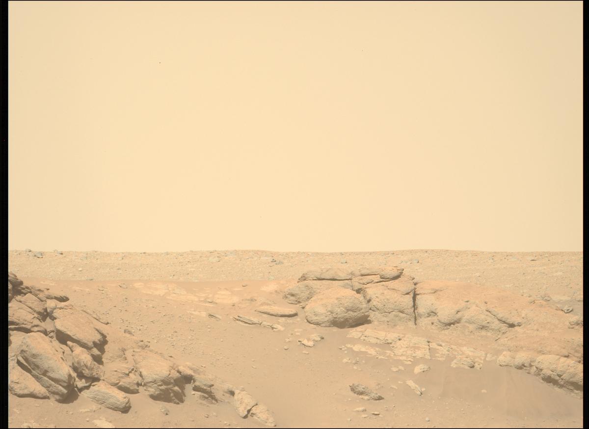 This image was taken by MCZ_LEFT onboard NASA's Mars rover Perseverance on Sol 716