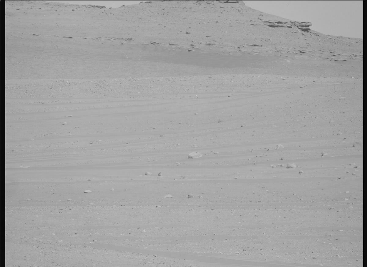 This image was taken by MCZ_RIGHT onboard NASA's Mars rover Perseverance on Sol 716