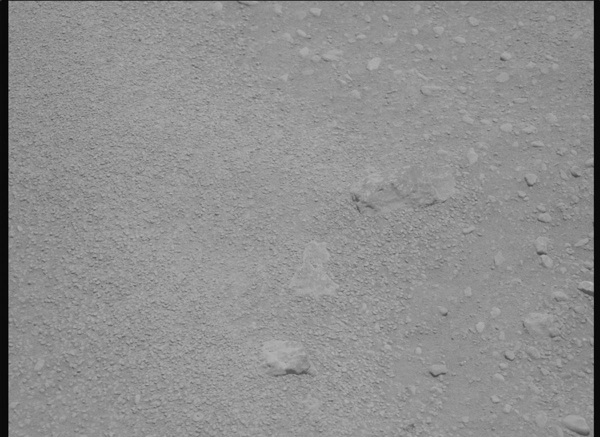 This image was taken by MCZ_LEFT onboard NASA's Mars rover Perseverance on Sol 717