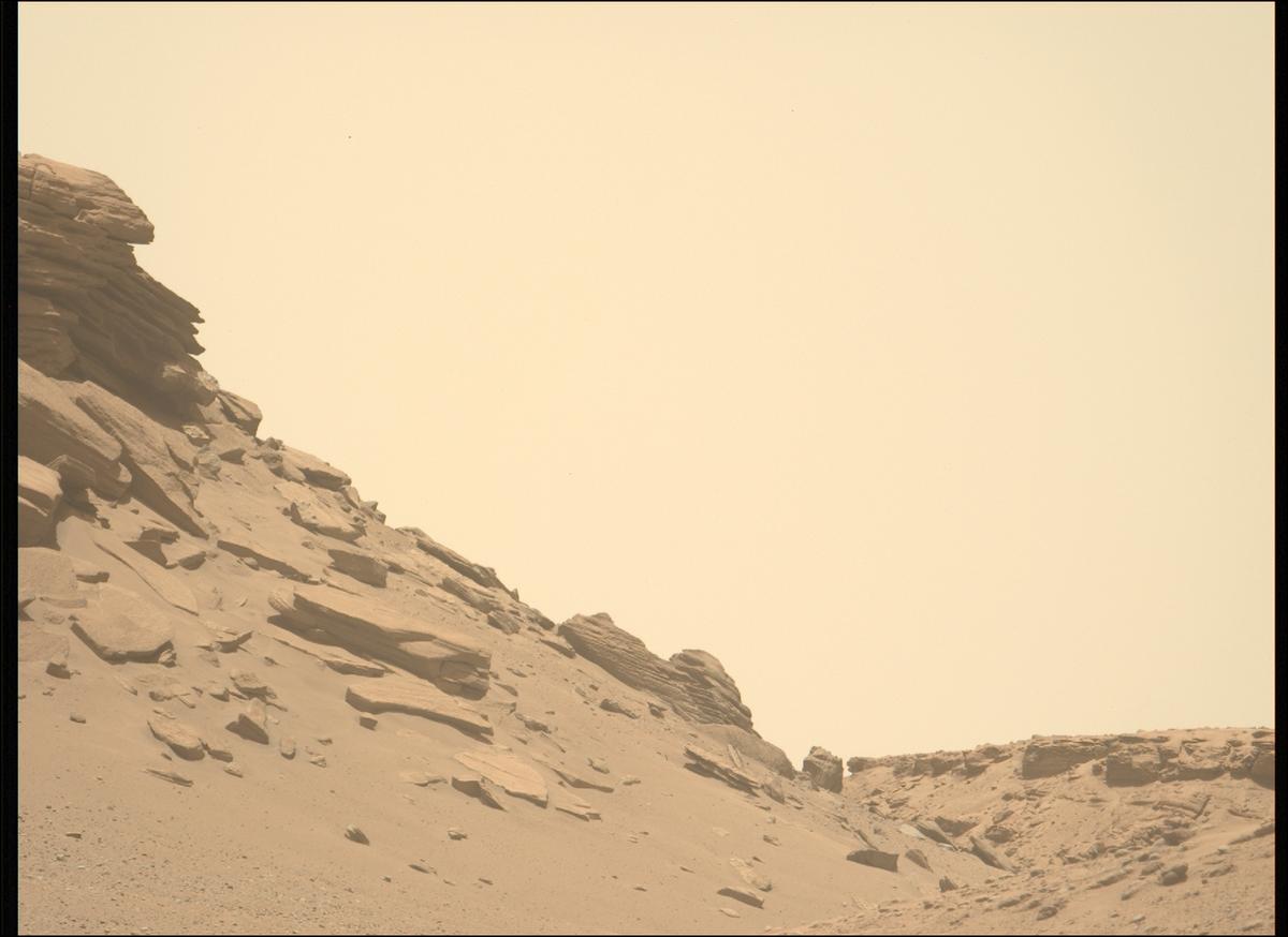 This image was taken by MCZ_LEFT onboard NASA's Mars rover Perseverance on Sol 717