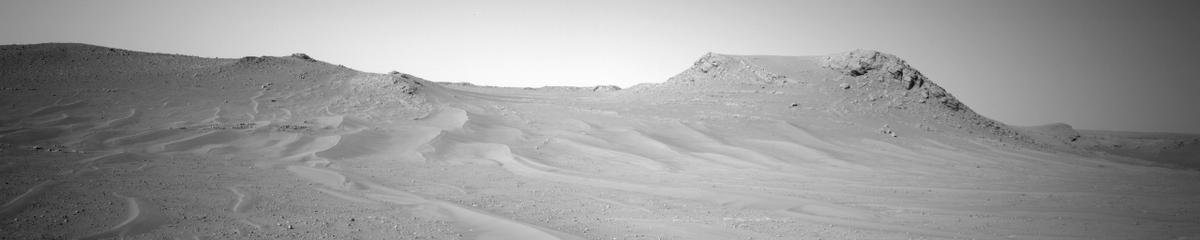 This image was taken by NAVCAM_LEFT onboard NASA's Mars rover Perseverance on Sol 718