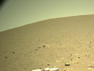View image taken on Mars, Mars Perseverance Sol 718: Right Navigation Camera (Navcam)