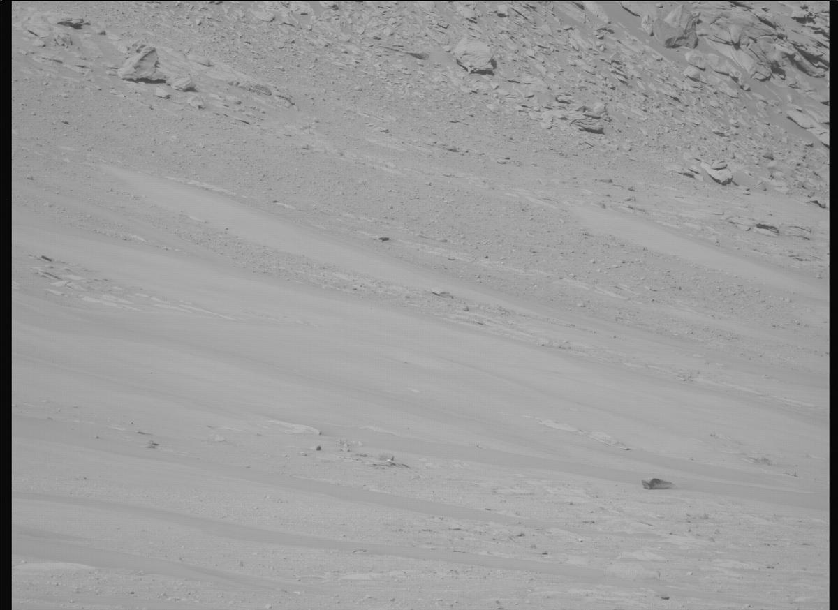 This image was taken by MCZ_LEFT onboard NASA's Mars rover Perseverance on Sol 718