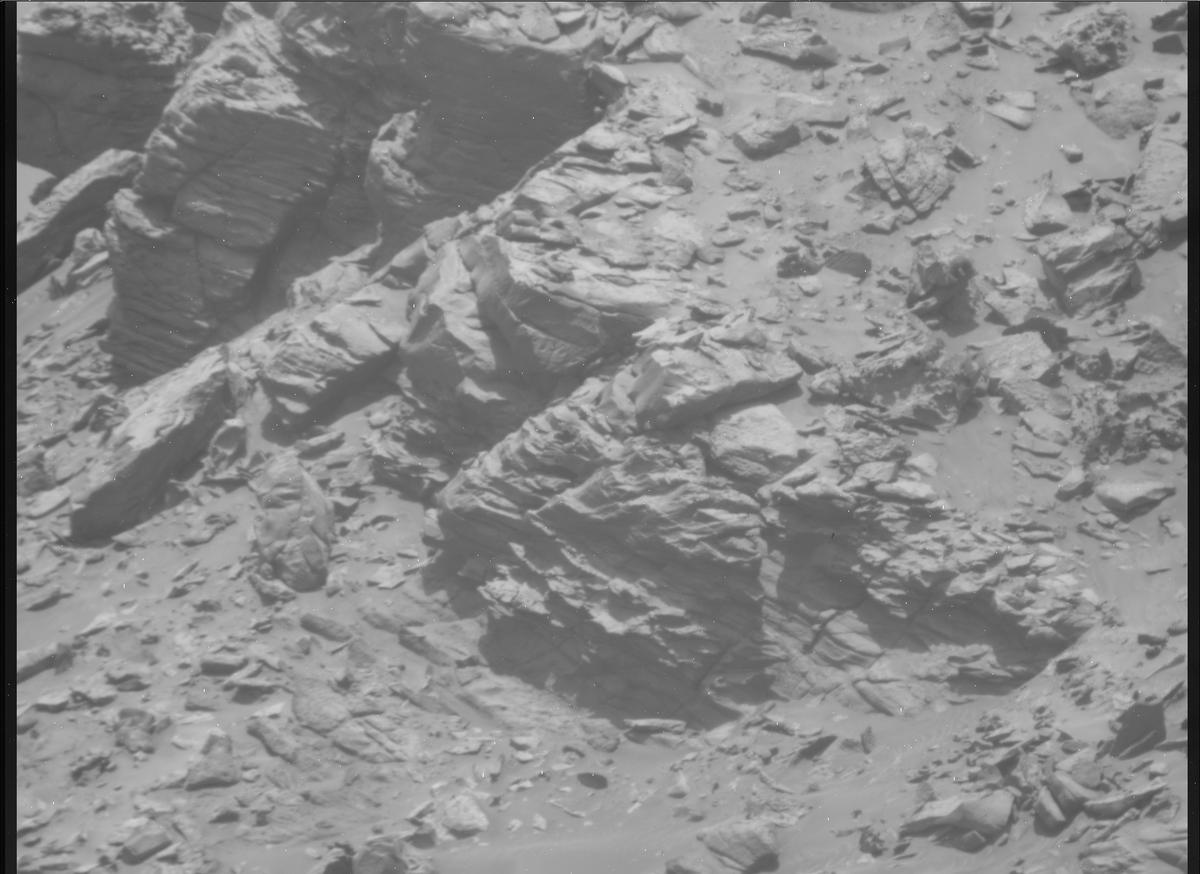 This image was taken by MCZ_RIGHT onboard NASA's Mars rover Perseverance on Sol 718