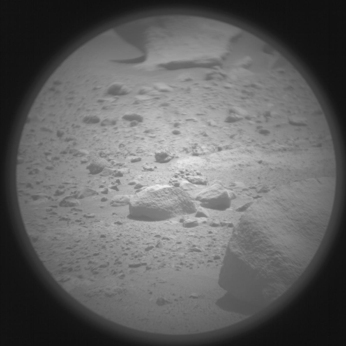 This image was taken by SUPERCAM_RMI onboard NASA's Mars rover Perseverance on Sol 724