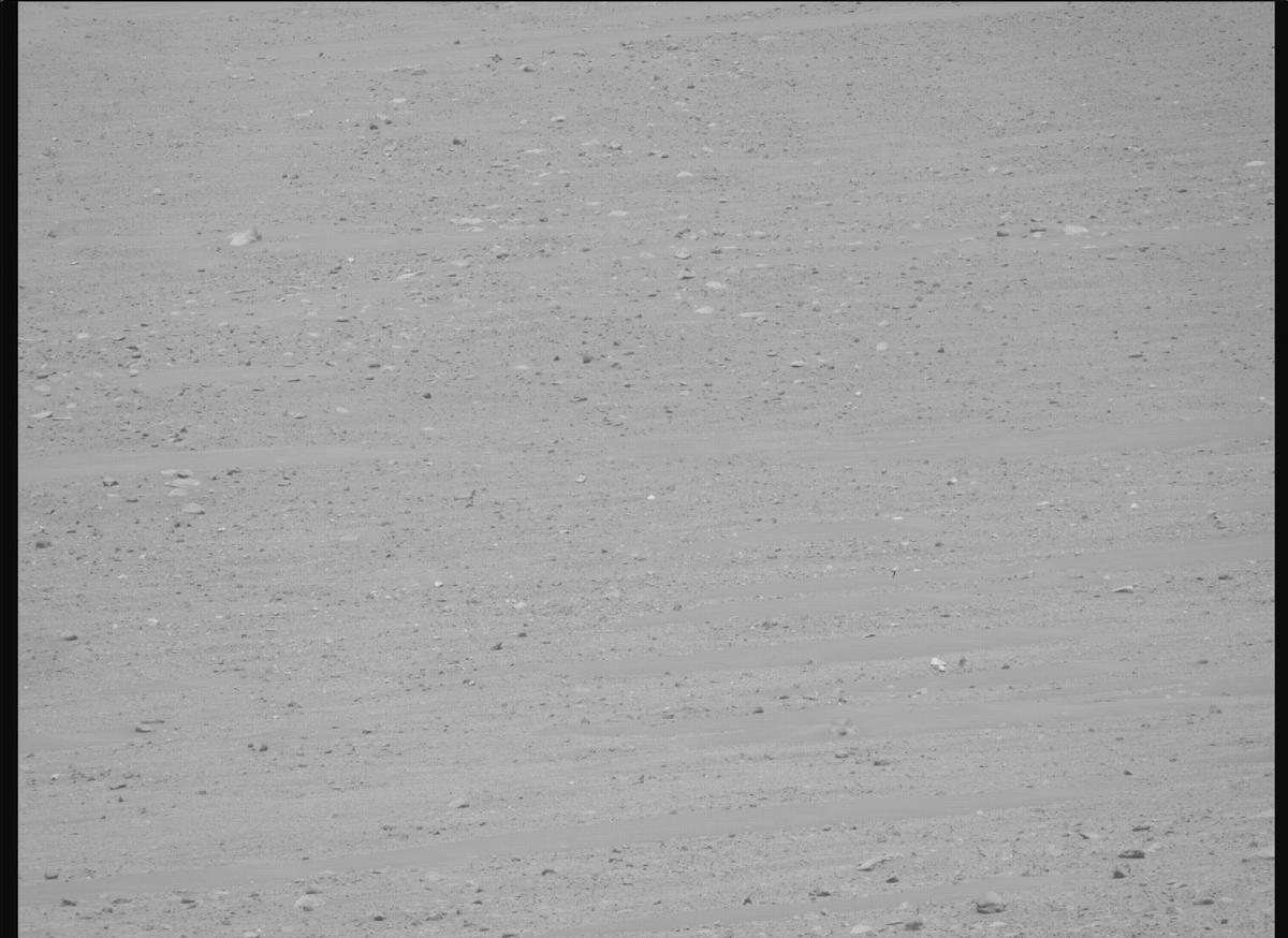 This image was taken by MCZ_RIGHT onboard NASA's Mars rover Perseverance on Sol 724