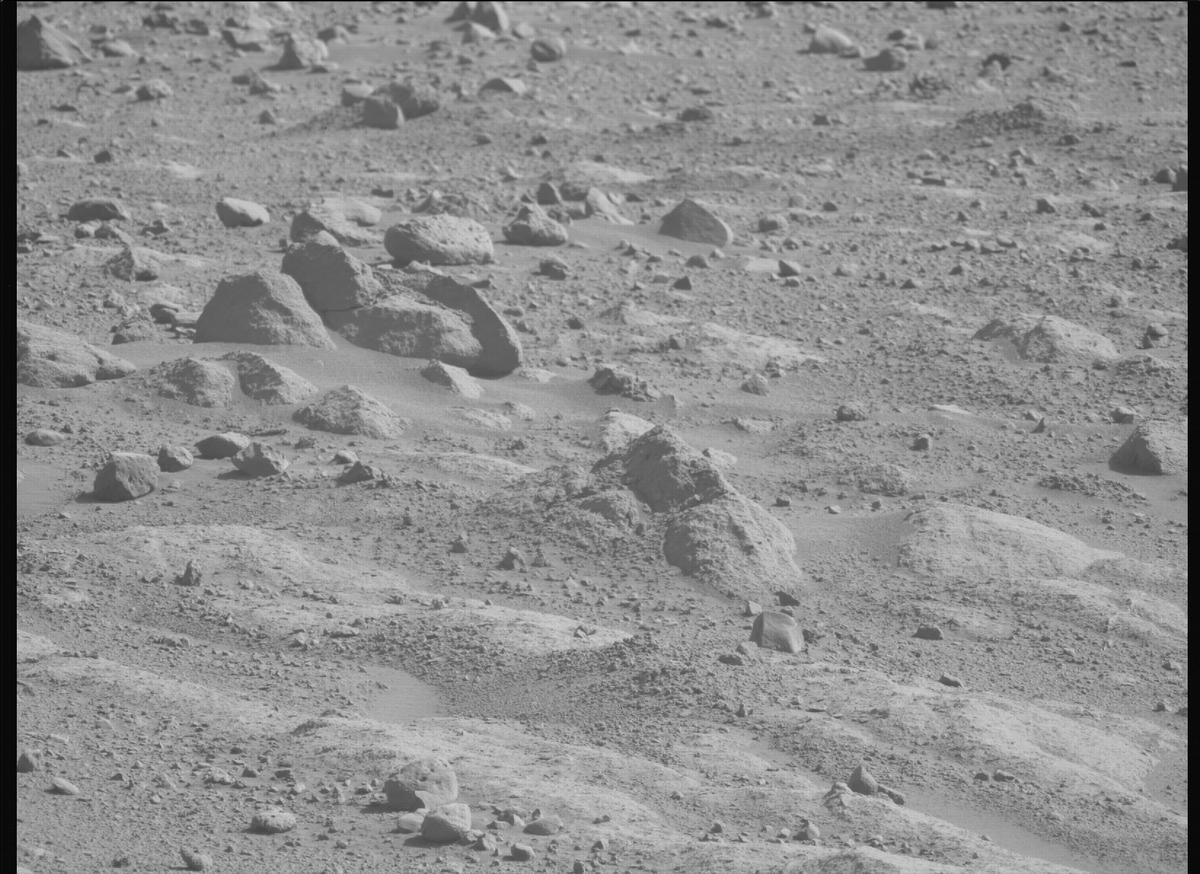 This image was taken by MCZ_LEFT onboard NASA's Mars rover Perseverance on Sol 727