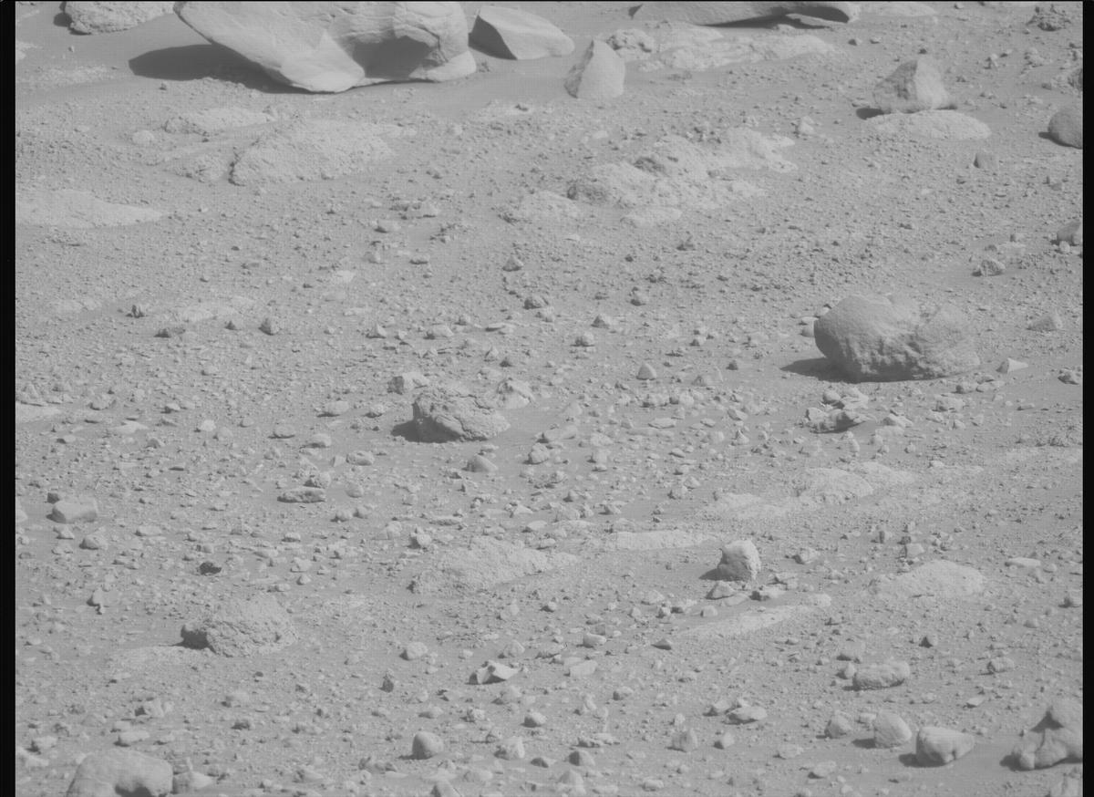 This image was taken by MCZ_LEFT onboard NASA's Mars rover Perseverance on Sol 727