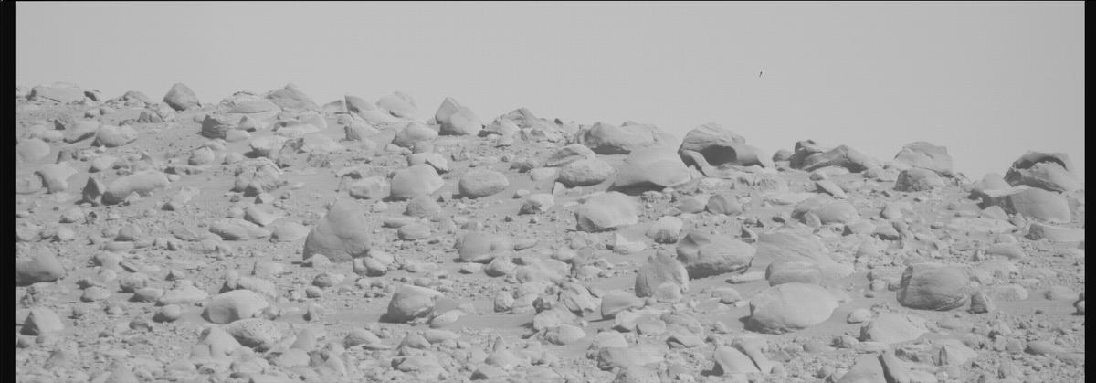 This image was taken by MCZ_RIGHT onboard NASA's Mars rover Perseverance on Sol 727